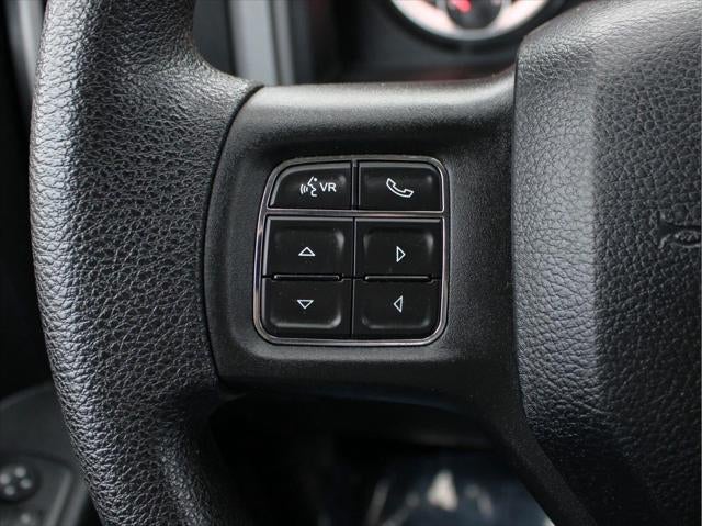 2017 RAM 1500 Express Crew Cab 4x4 5'7' Box