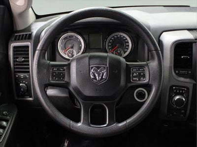 2017 RAM 1500 Express Crew Cab 4x4 5'7' Box