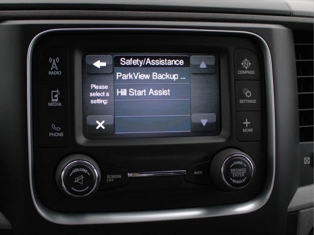2017 RAM 1500 Express Crew Cab 4x4 5'7' Box