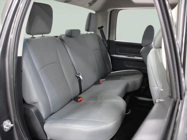 2017 RAM 1500 Express Crew Cab 4x4 5'7' Box