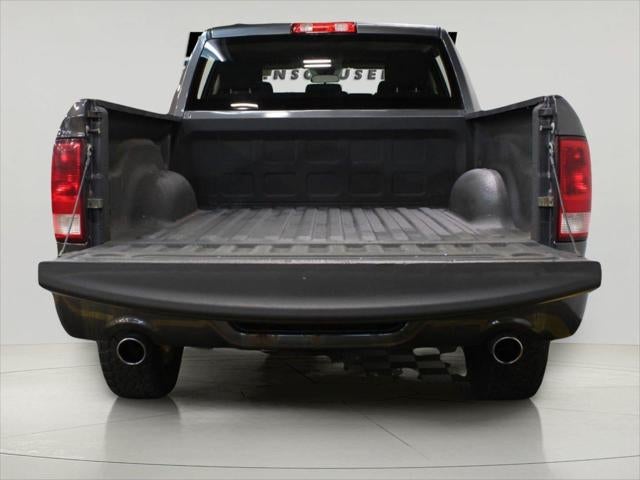 2017 RAM 1500 Express Crew Cab 4x4 5'7' Box