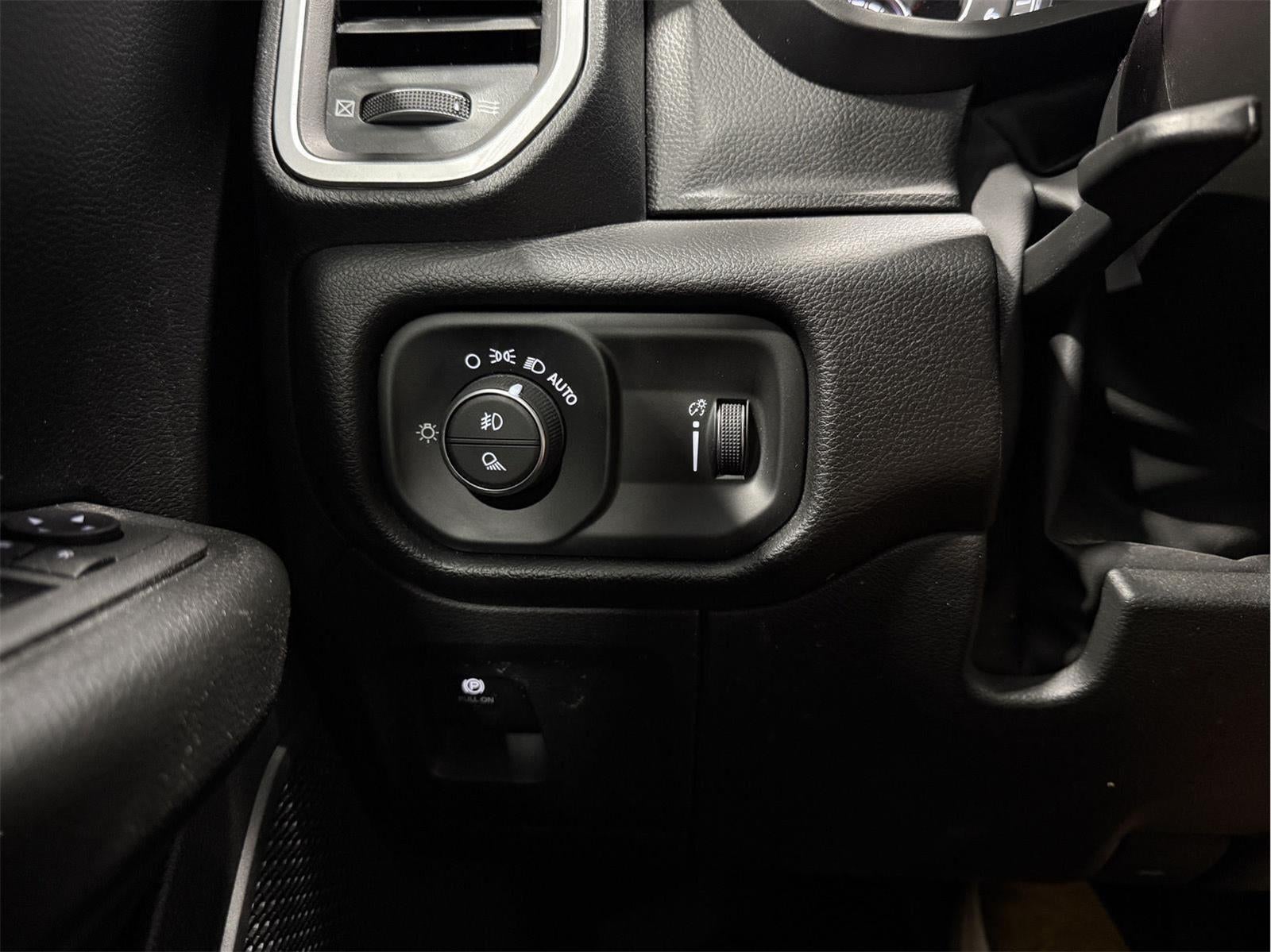 2023 RAM 1500 Big Horn Quad Cab 4x4 6'4' Box