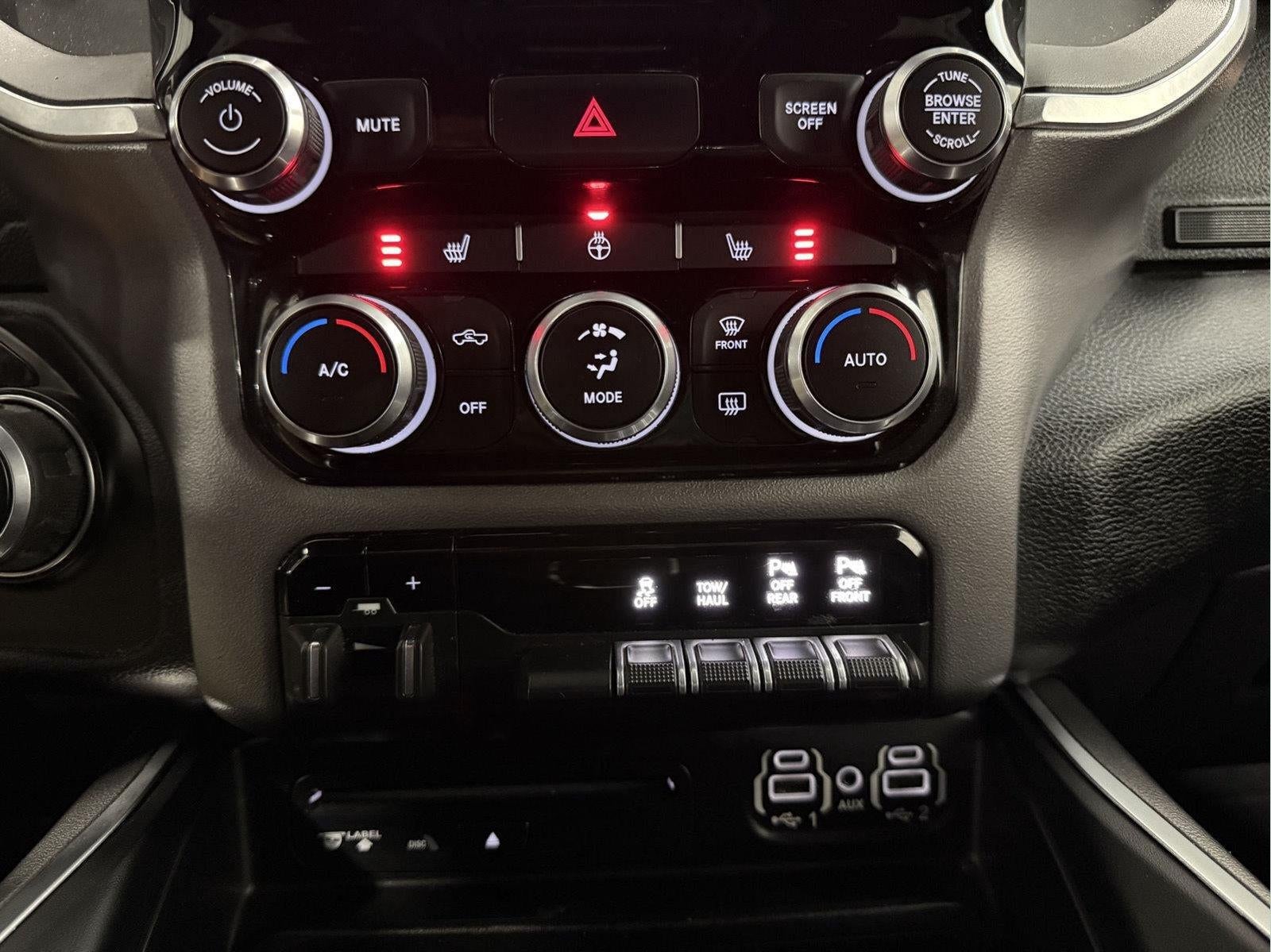 2019 RAM 1500 Big Horn/Lone Star Crew Cab 4x4 5'7' Box