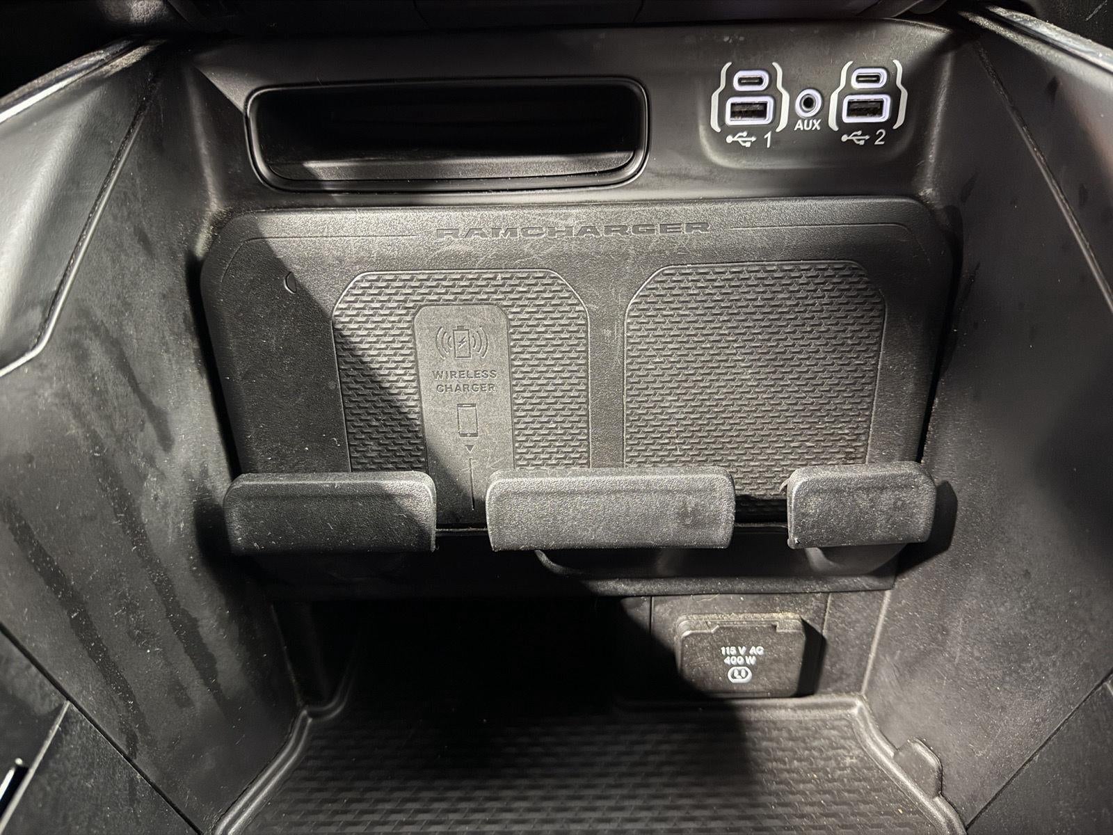 2023 RAM 1500 Laramie Crew Cab 4x4 5'7' Box