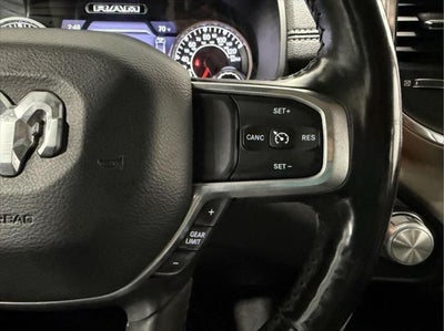 2019 RAM 1500 Laramie Crew Cab 4x4 5'7' Box