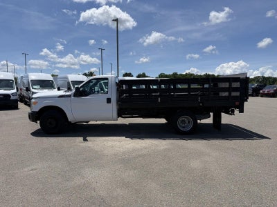 2015 Ford F-350 Chassis 2WD Reg Cab 165 WB 84 CA XL