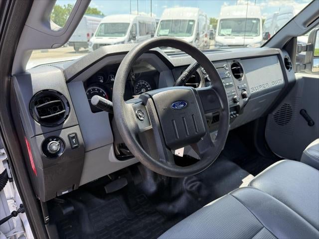 2015 Ford F-350 Chassis XL