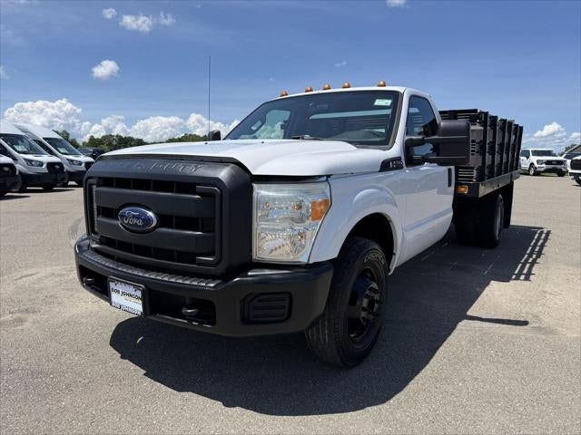 2015 Ford F-350 Chassis XL