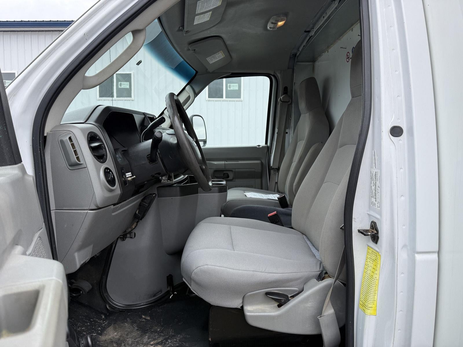 2019 Ford E-450 Cutaway E-450 DRW 158 WB