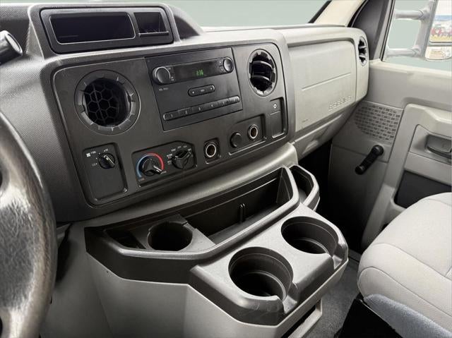 2019 Ford E-450 Cutaway E-450 DRW 158 WB