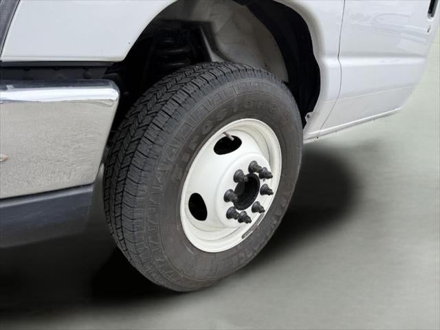 2019 Ford E-450 Cutaway E-450 DRW 158 WB