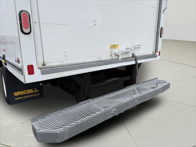 2019 Ford E-450 Cutaway E-450 DRW 158 WB