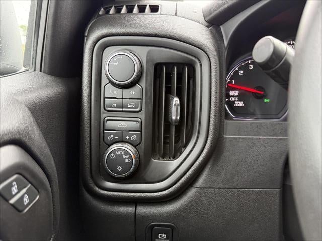 2020 Chevrolet Silverado 1500 4WD Crew Cab Short Bed Custom