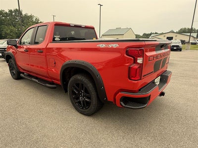 2021 Chevrolet Silverado 1500 4WD Double Cab Standard Bed Custom