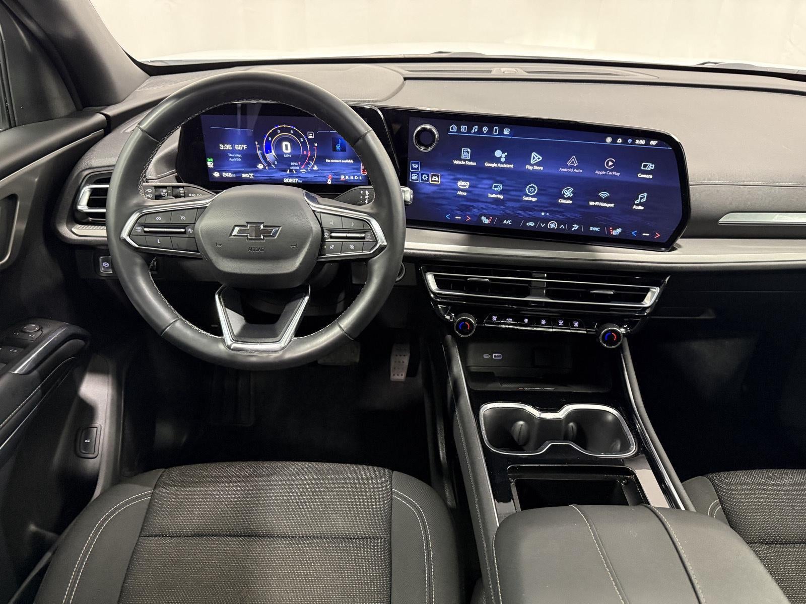 2024 Chevrolet Traverse LT