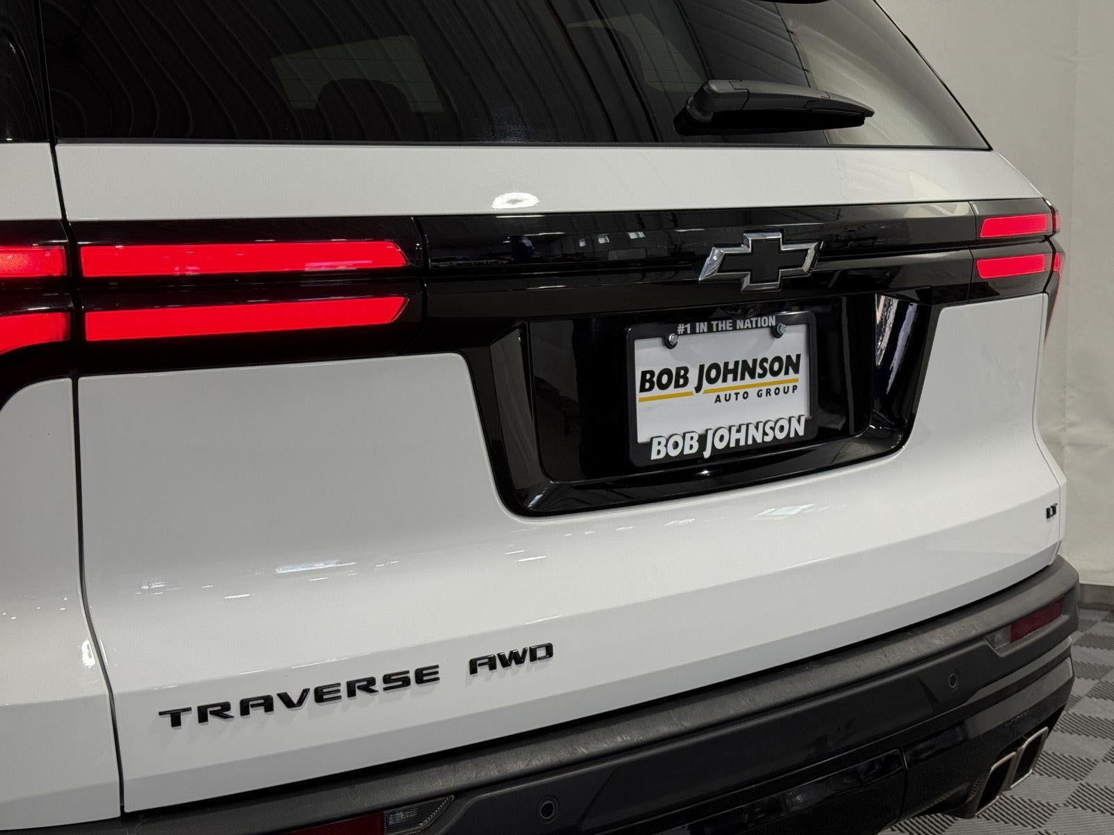 2024 Chevrolet Traverse LT