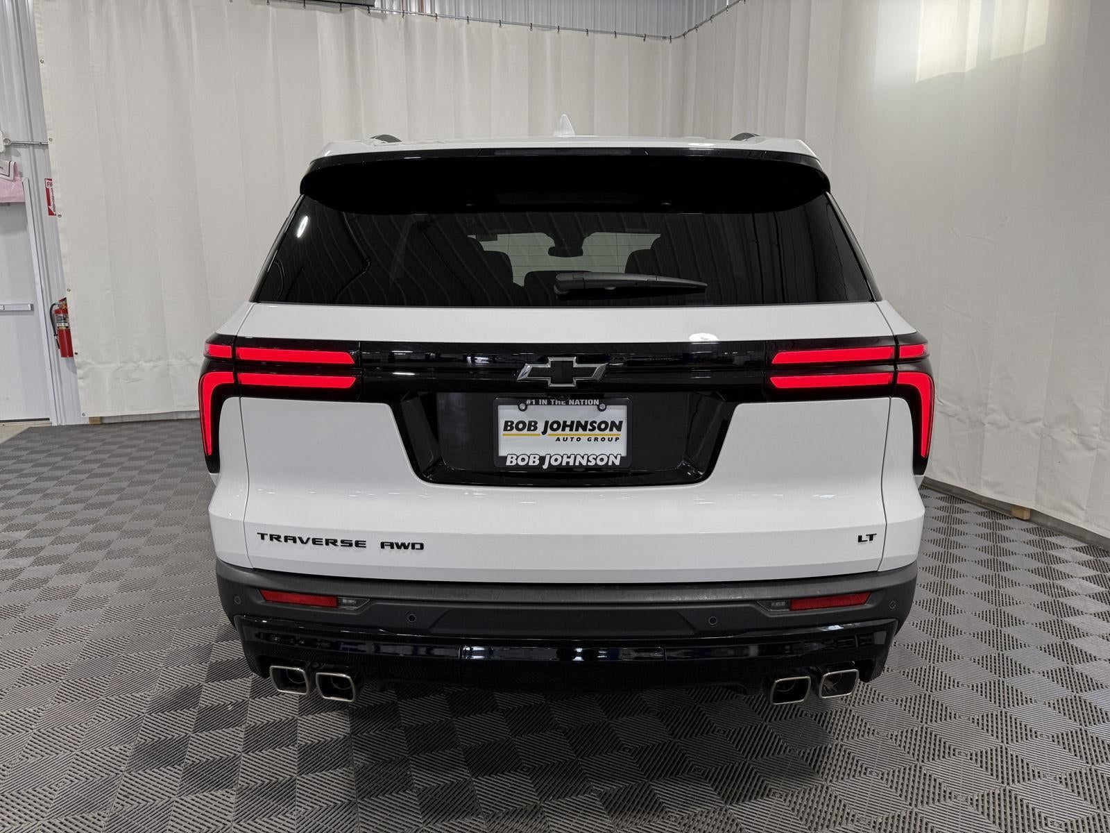 2024 Chevrolet Traverse LT