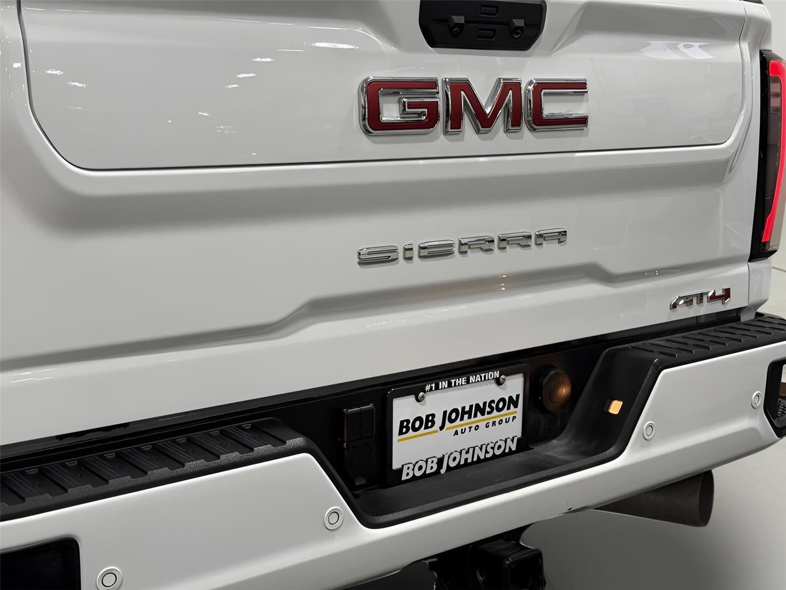 2025 GMC Sierra 2500HD 4WD Crew Cab Standard Bed AT4