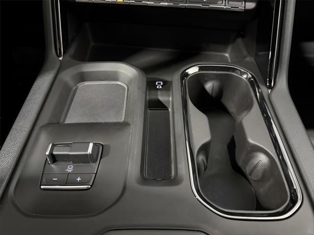 2025 GMC Sierra 2500HD 4WD Crew Cab Standard Bed AT4