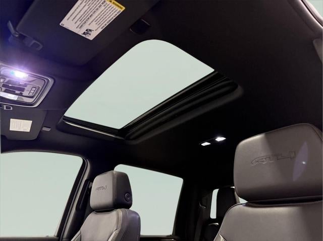 2024 GMC Sierra 2500HD 4WD Crew Cab Standard Bed AT4