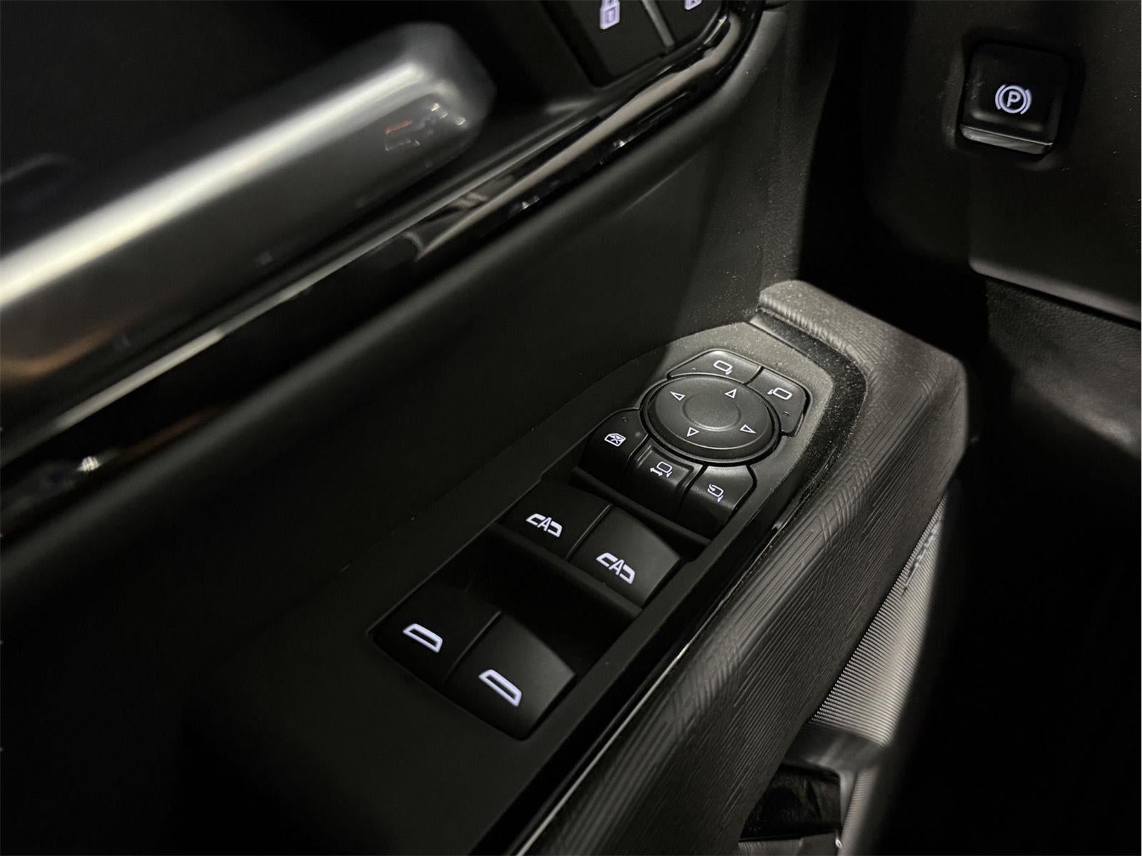 2025 GMC Sierra 2500HD Crew Cab, Standard Bed, AT4X, 4WD