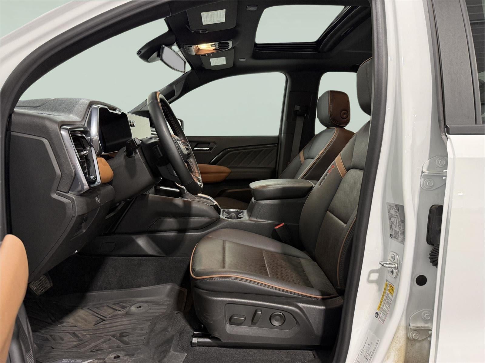 2024 GMC Canyon AT4