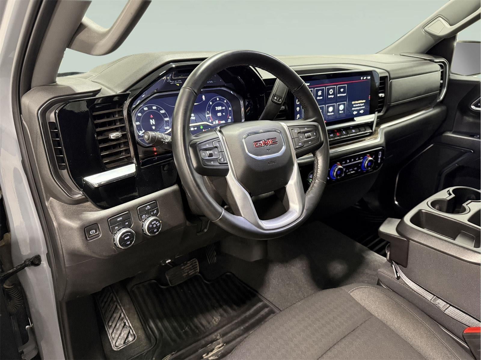 2024 GMC Sierra 1500 4WD Crew Cab Short Box Elevation with 3VL