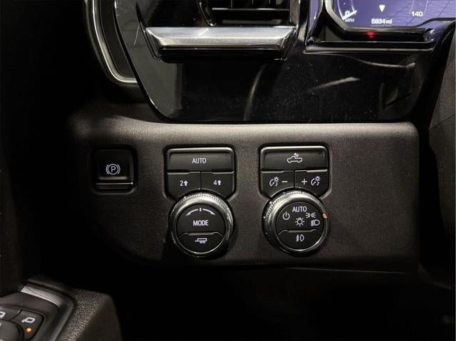 2024 GMC Sierra 1500 4WD Crew Cab Short Box Elevation with 3VL