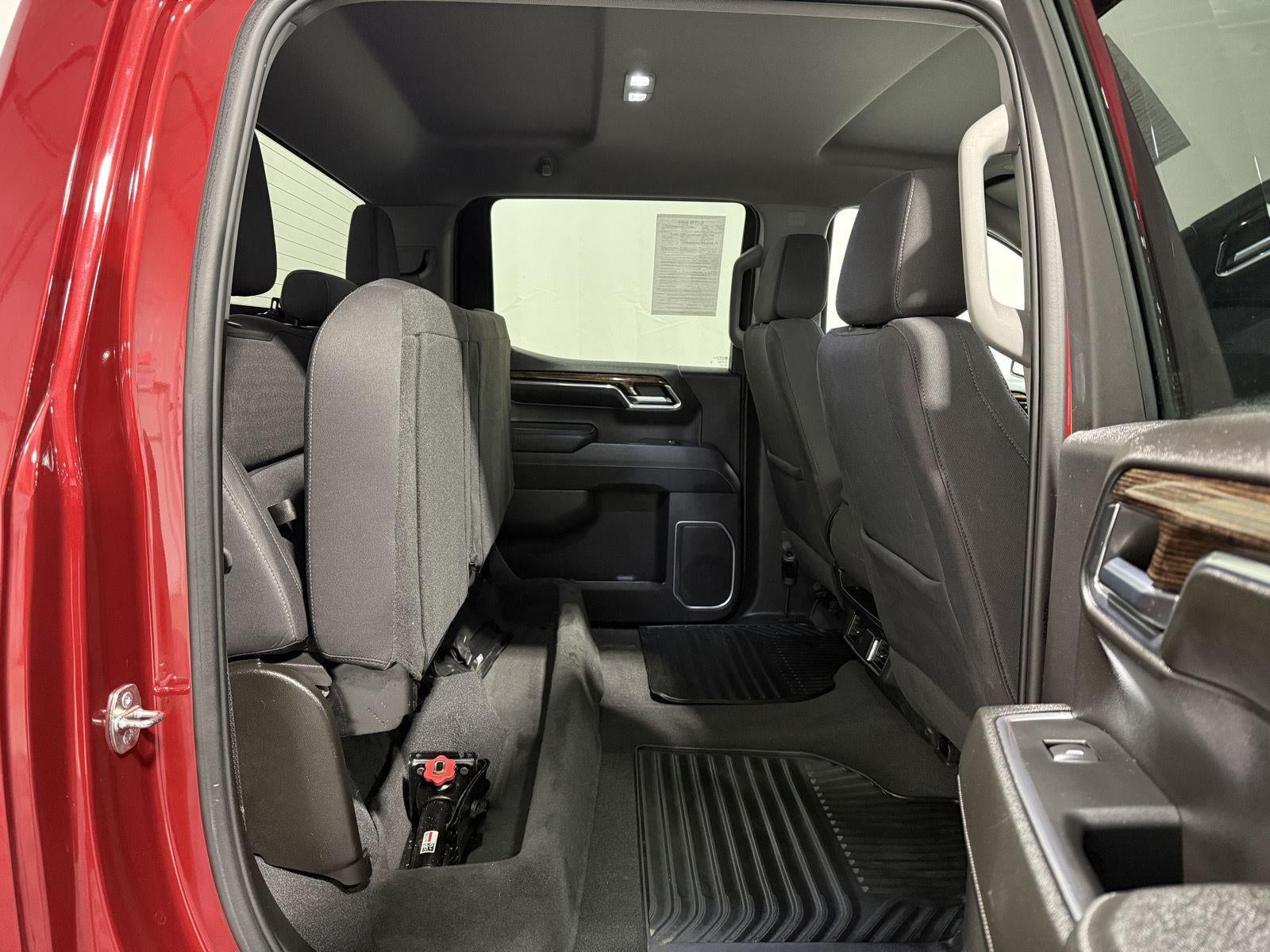 2023 GMC Sierra 1500 4WD Crew Cab Short Box Elevation with 3VL