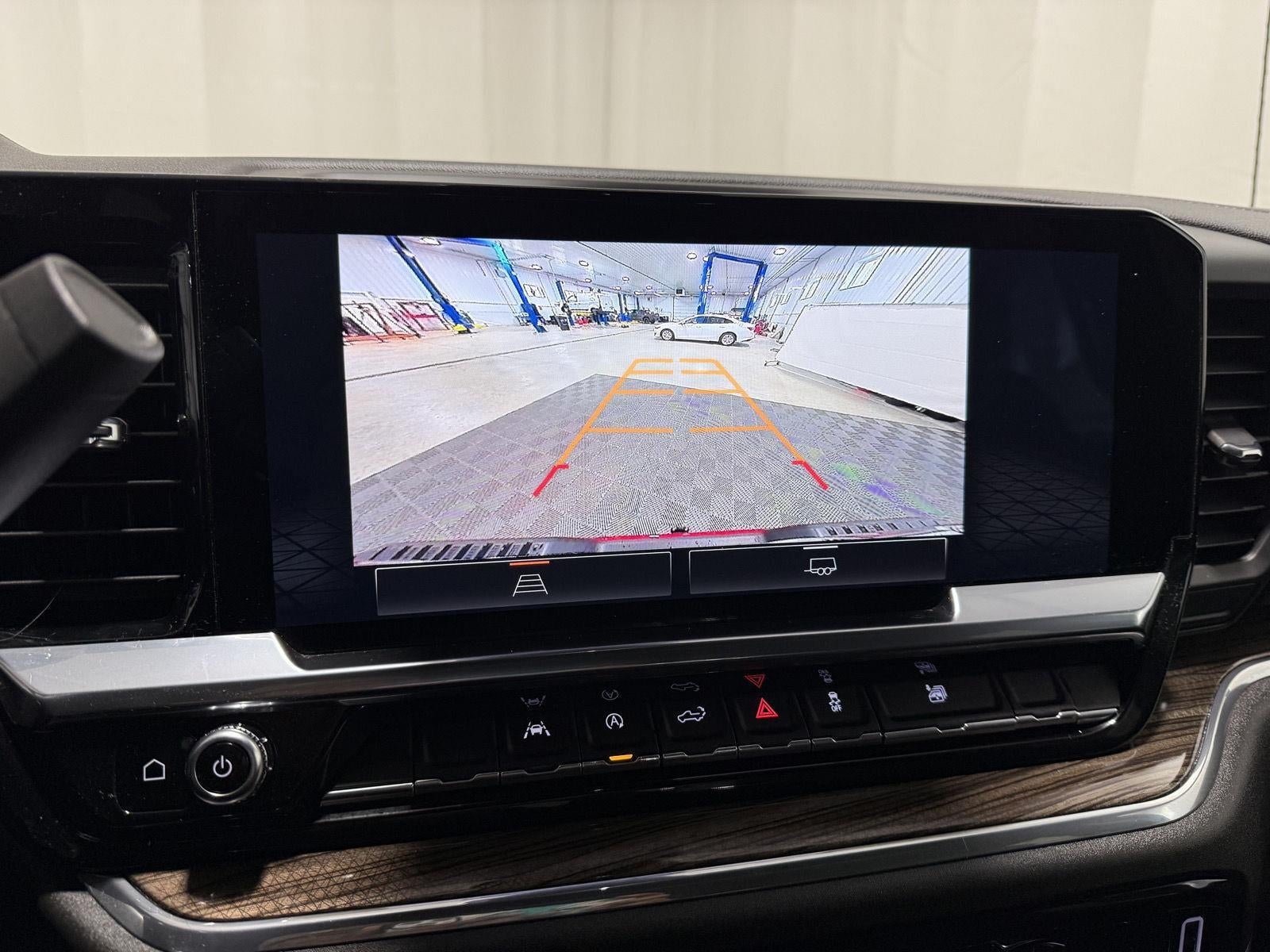 2023 GMC Sierra 1500 4WD Crew Cab Short Box Elevation with 3VL