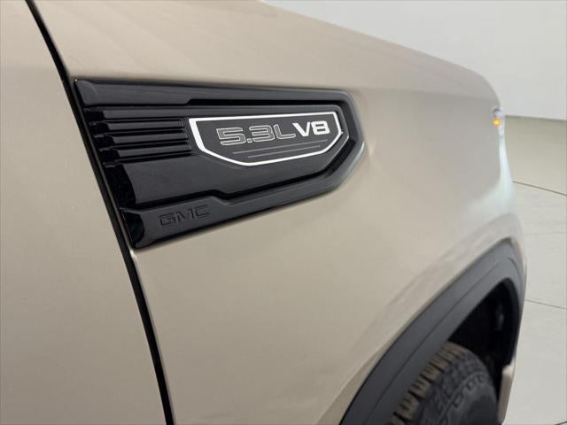 2022 GMC Sierra 1500 4WD Crew Cab Short Box Elevation