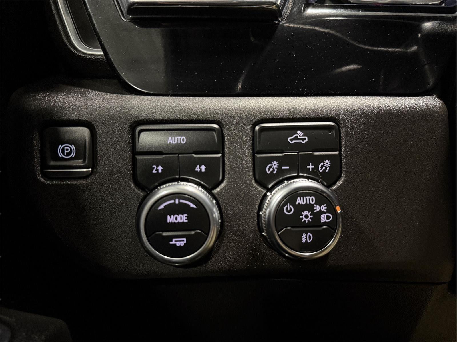 2023 GMC Sierra 1500 4WD Double Cab Standard Box Elevation with 3SB