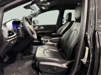 2022 Chrysler Pacifica Touring L AWD