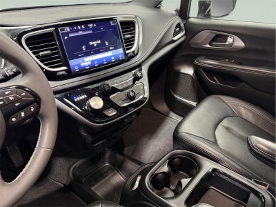 2022 Chrysler Pacifica Touring L AWD