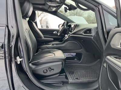 2024 Chrysler Pacifica Limited AWD