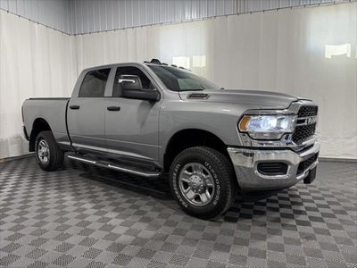 2024 RAM 2500 Tradesman Crew Cab 4x4 6'4' Box
