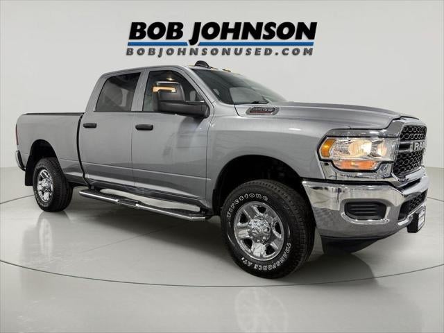 2024 RAM 2500 Tradesman Crew Cab 4x4 6'4' Box