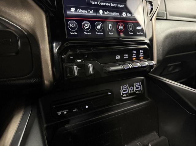 2019 RAM 2500 Laramie Crew Cab 4x4 6'4' Box