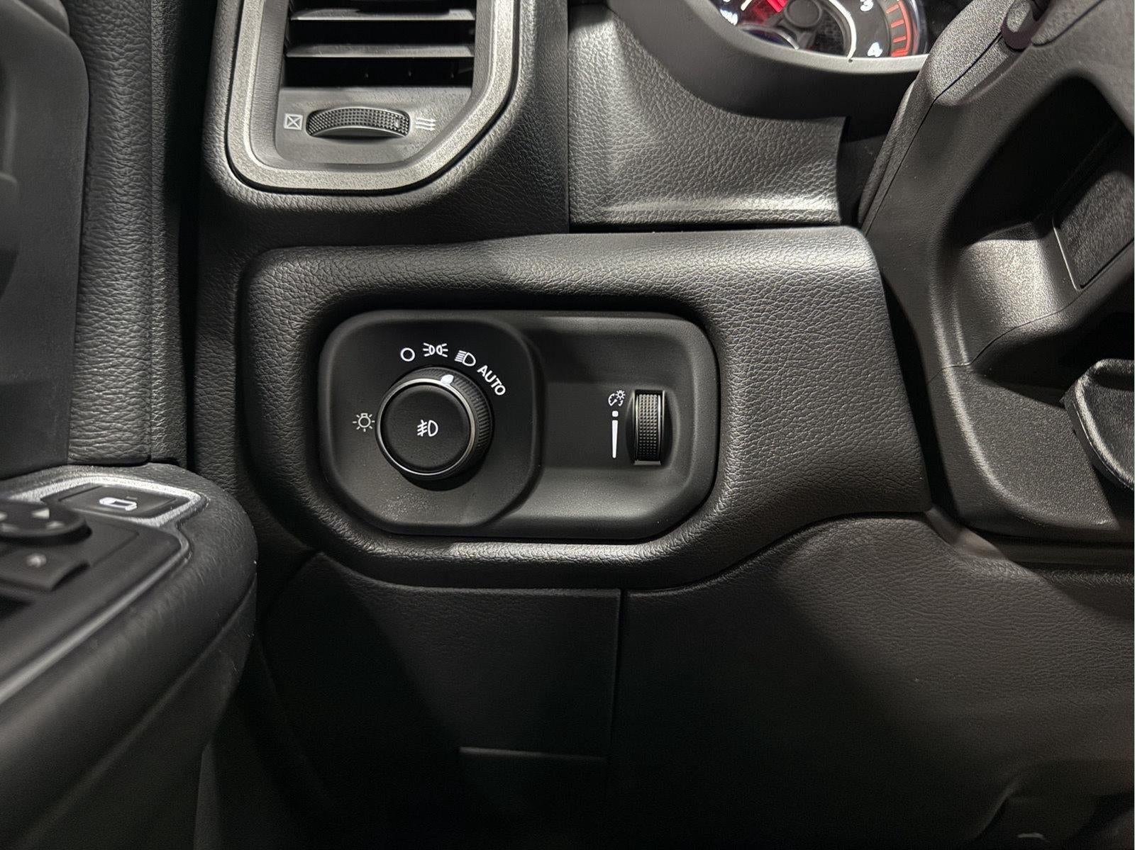 2024 RAM 5500 Chassis Tradesman/SLT