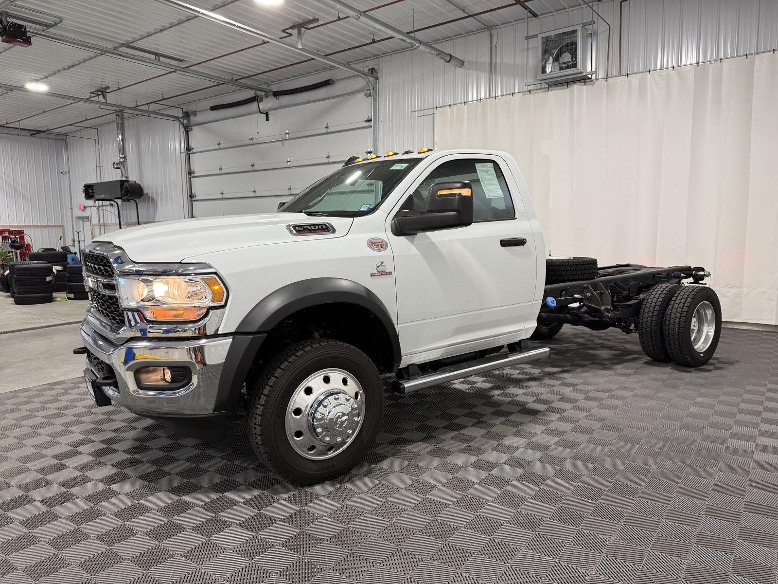 2024 RAM 5500 Chassis Tradesman/SLT