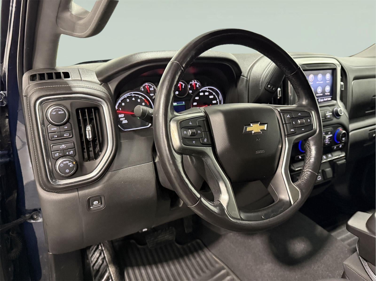 2020 Chevrolet Silverado 1500 4WD Crew Cab Short Bed LT