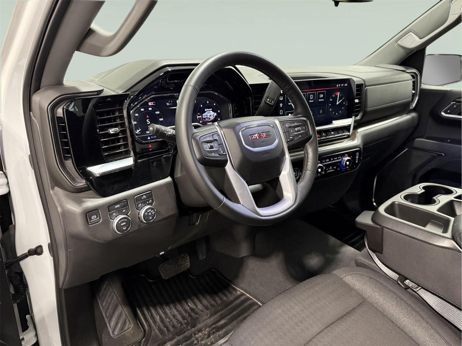 2024 GMC Sierra 1500 4WD Crew Cab Short Box Elevation with 3VL