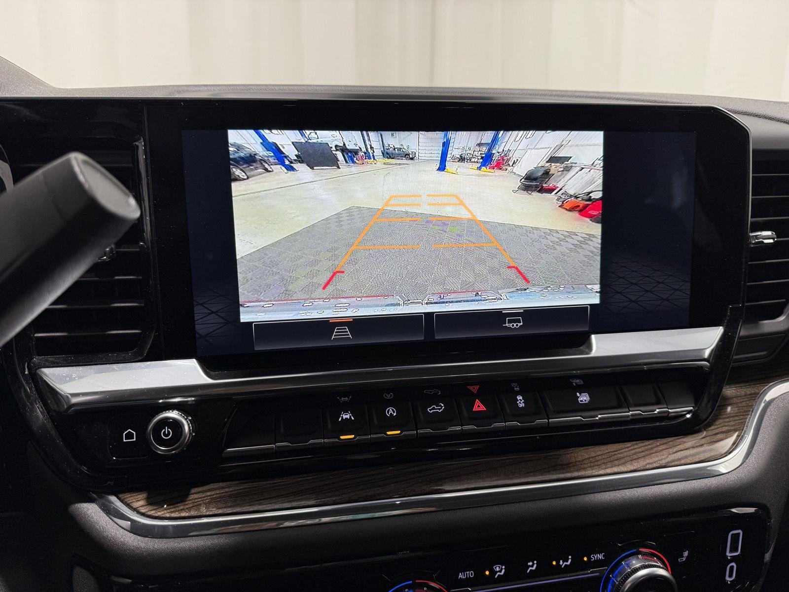 2024 GMC Sierra 1500 4WD Crew Cab Short Box Elevation with 3VL