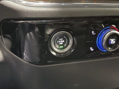 2024 GMC Sierra 1500 4WD Crew Cab Short Box Elevation with 3VL