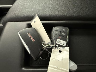 2024 GMC Sierra 1500 4WD Crew Cab Short Box Elevation with 3VL