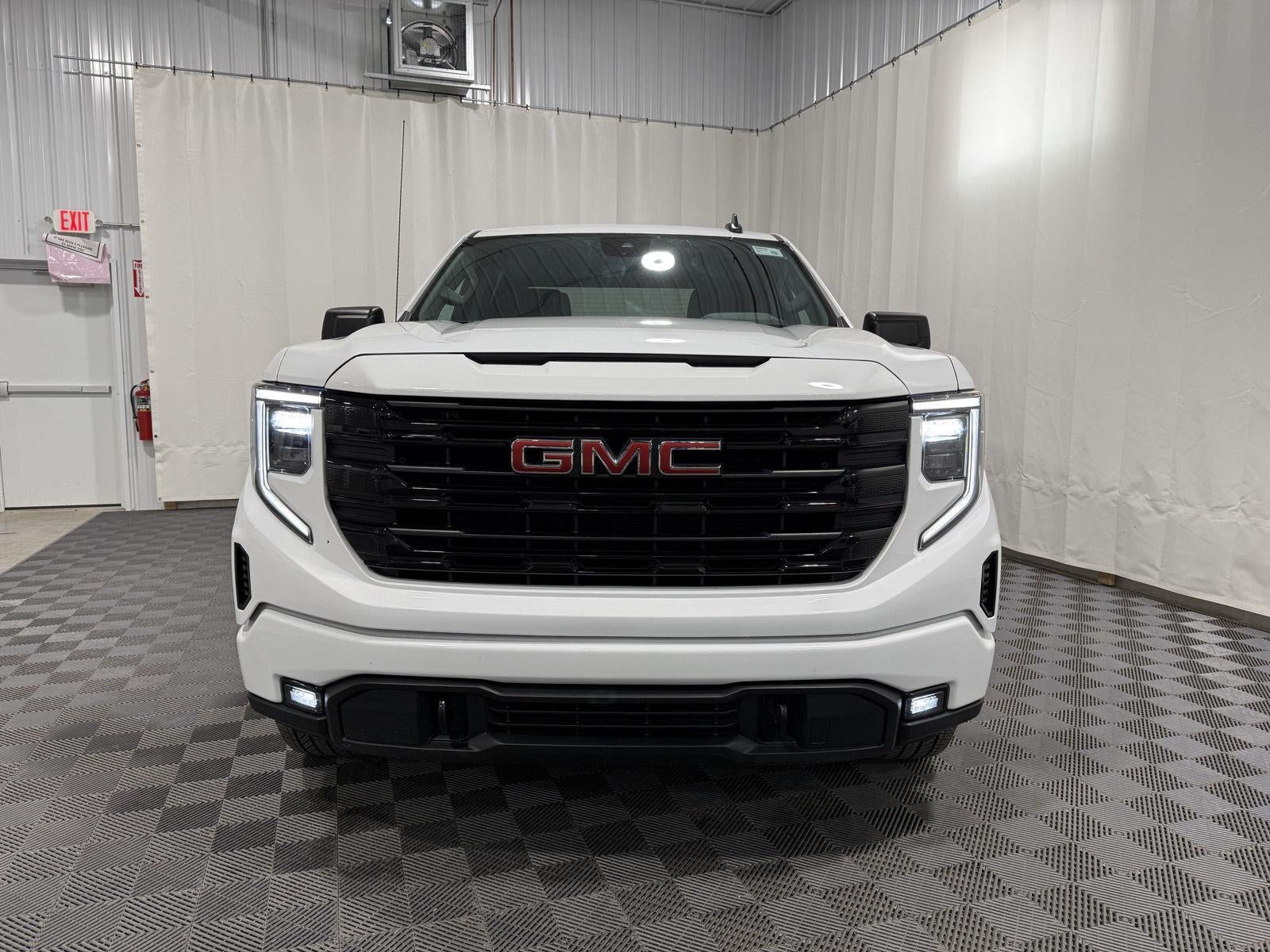 2024 GMC Sierra 1500 4WD Crew Cab Short Box Elevation with 3VL