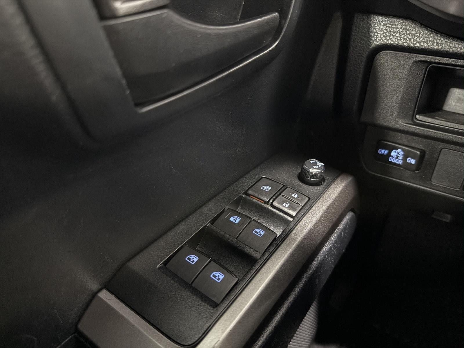 2018 Toyota Tacoma SR5 V6