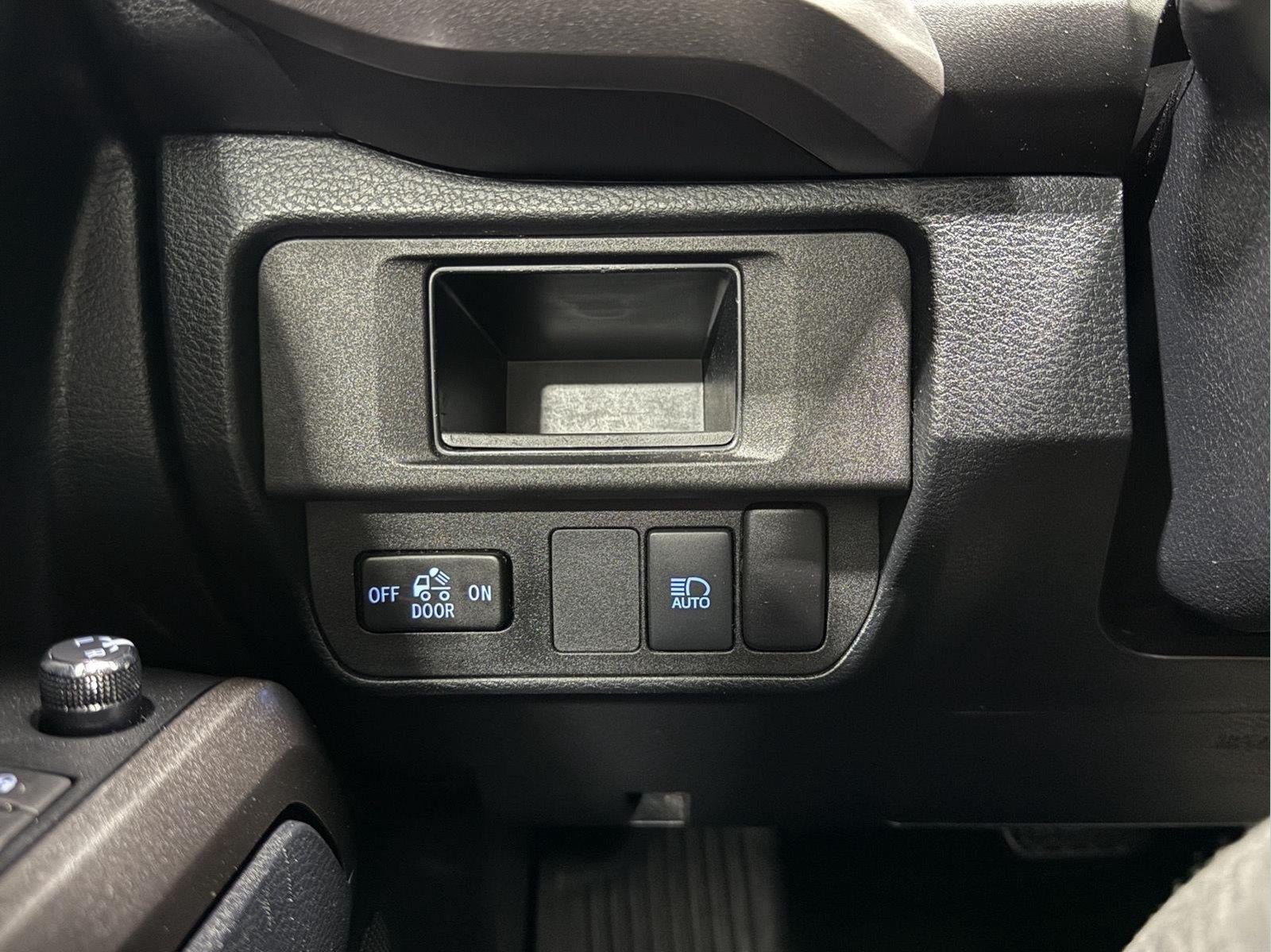 2018 Toyota Tacoma SR5 V6