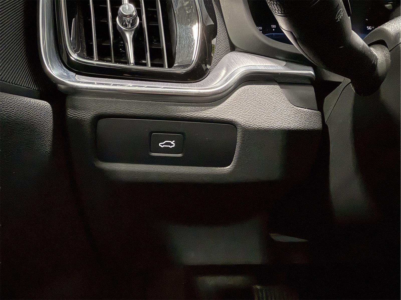 2025 Volvo S60 B5 Core