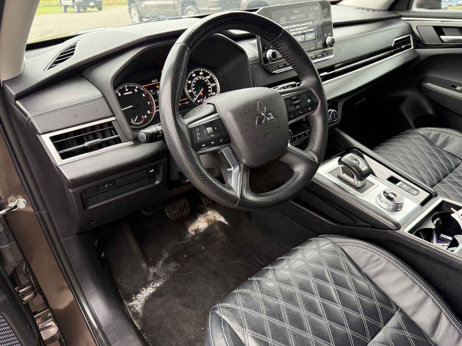 2022 Mitsubishi Outlander SEL Special Edition 2WD